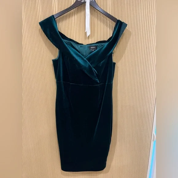 green velvet bardot dress Velvet Bardot Midi Dress Green – Rosies Closet main image 0